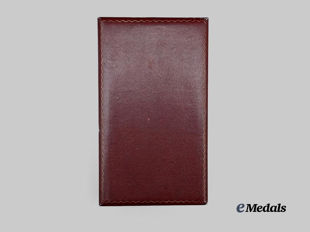 spain,_spanish_state._an_order_of_cisneros,_grand_officer’s_set_e_medals__e_u24550_2