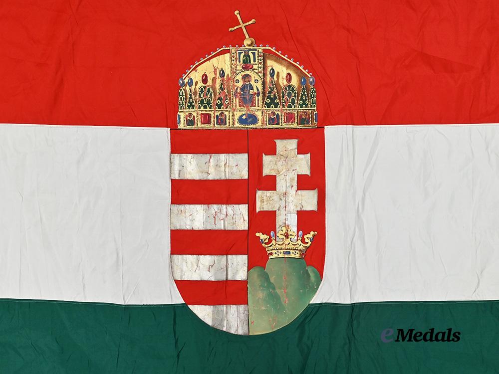 hungary,_kingdom._a_large,_double_sided_patriotic_flag,_c.1935_e_medals__e_u24551_3
