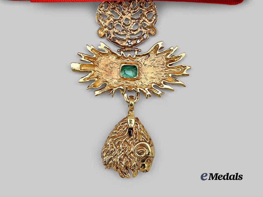 austria,_imperial._an_order_of_the_golden_fleece,_in_gold_and_diamonds,_c.1960_e_medals__e_u24552_7