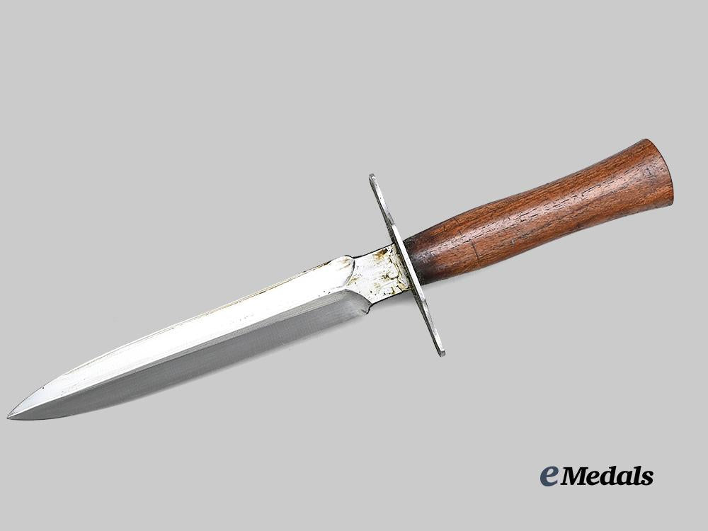 france,_republic._an_m1916_fighting_knife,_by_gonon-_chasengue_et_fils_e_medals__e_u24581_4