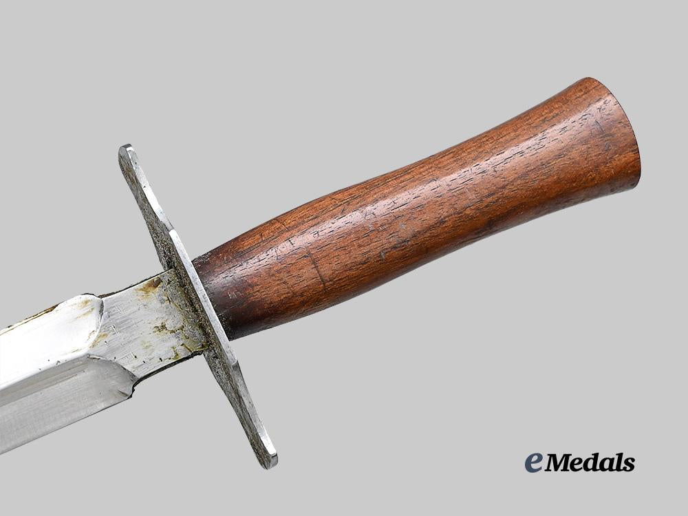 france,_republic._an_m1916_fighting_knife,_by_gonon-_chasengue_et_fils_e_medals__e_u24581_9