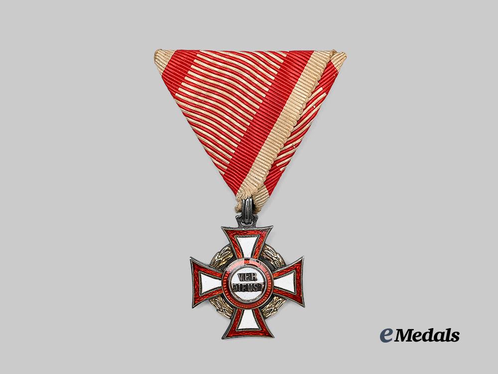 austria,_imperial._a_military_merit_cross,_i_i_i_class_by_rothe,_in_case,_c.1915_e_medals__e_u24584_6
