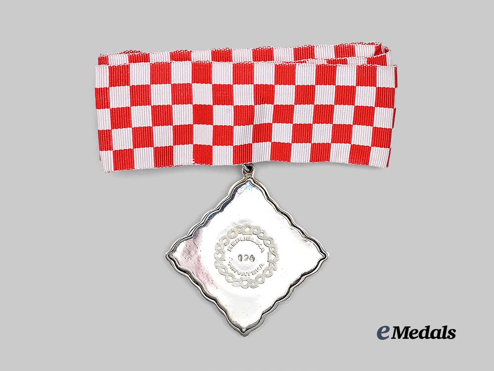 croatia,_republic._an_order_of_duke_trpimir,_badge_in_gold_e_medals__e_u24607_5