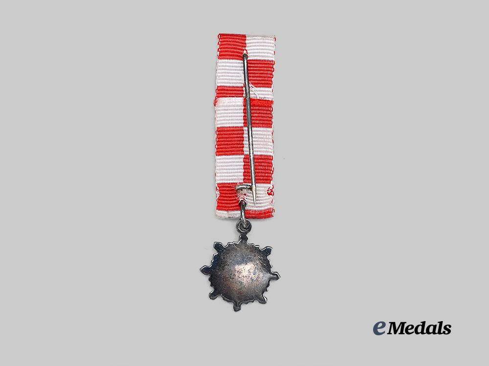 croatia,_republic._an_order_of_duke_trpimir,_badge_in_gold_e_medals__e_u24607_9