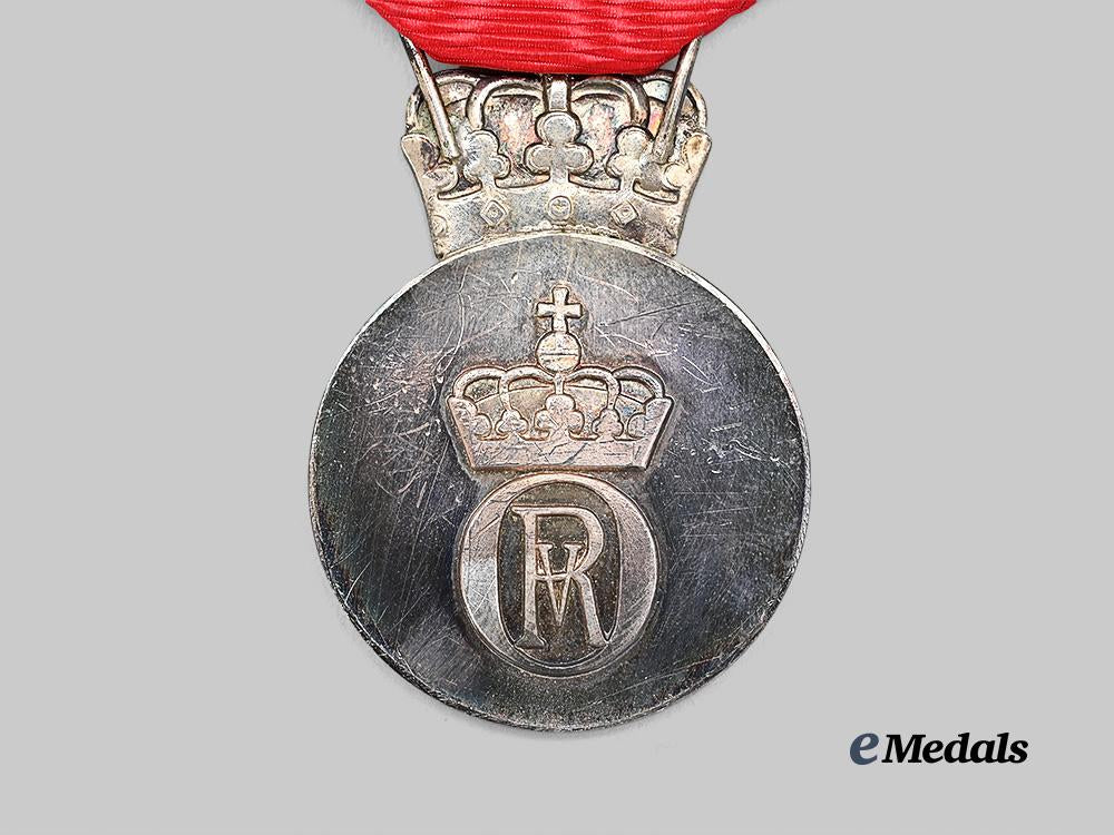denmark,_kingdom._the_king’s_commemorative_medal,_i_i_class_with_crown,_in_case_e_medals__e_u24608_9