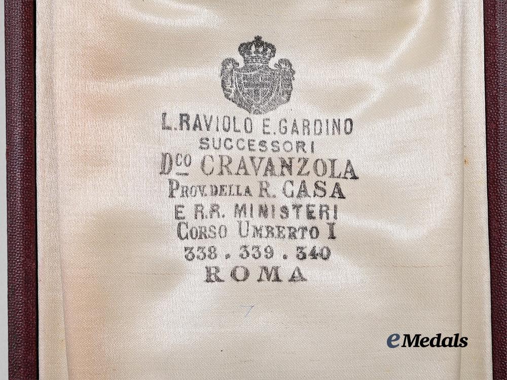 italy,_kingdom._a_colonial_order_of_the_star_of_italy,_grand_officer’s_set_in_gold,_by_cravanzola_e_medals__e_u24612_4
