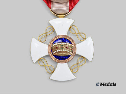 italy,_kingdom._an_order_of_the_crown_of_italy,_officer’s_cross,_in_gold_e_medals__e_u24625_3