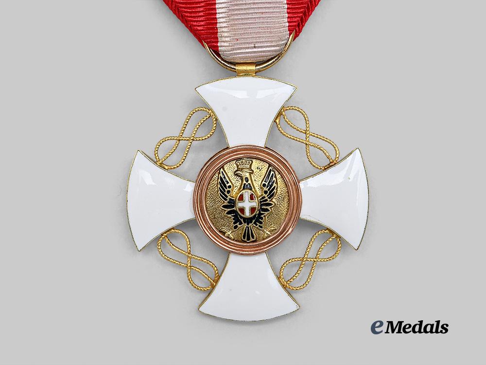 italy,_kingdom._an_order_of_the_crown_of_italy,_officer’s_cross,_in_gold_e_medals__e_u24625_5