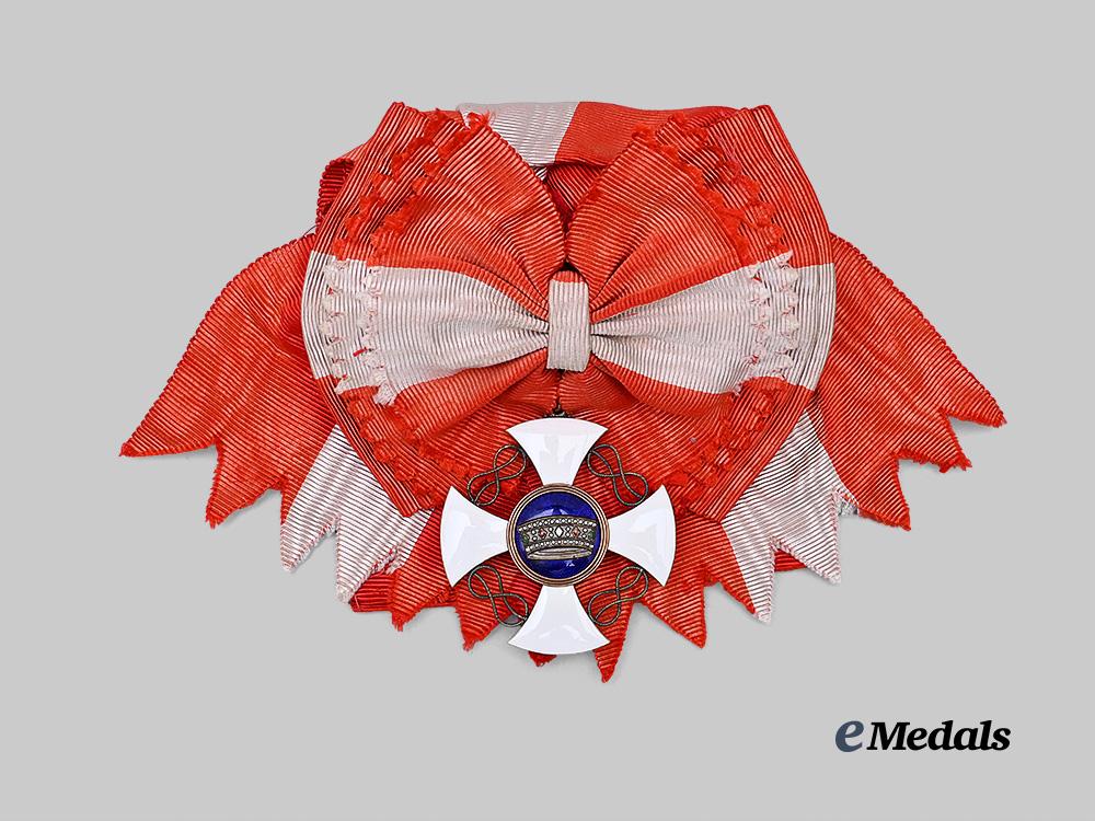italy,_kingdom._an_order_of_the_crown,_grand_cross_set_by_cravanzola_e_medals__e_u24626_4