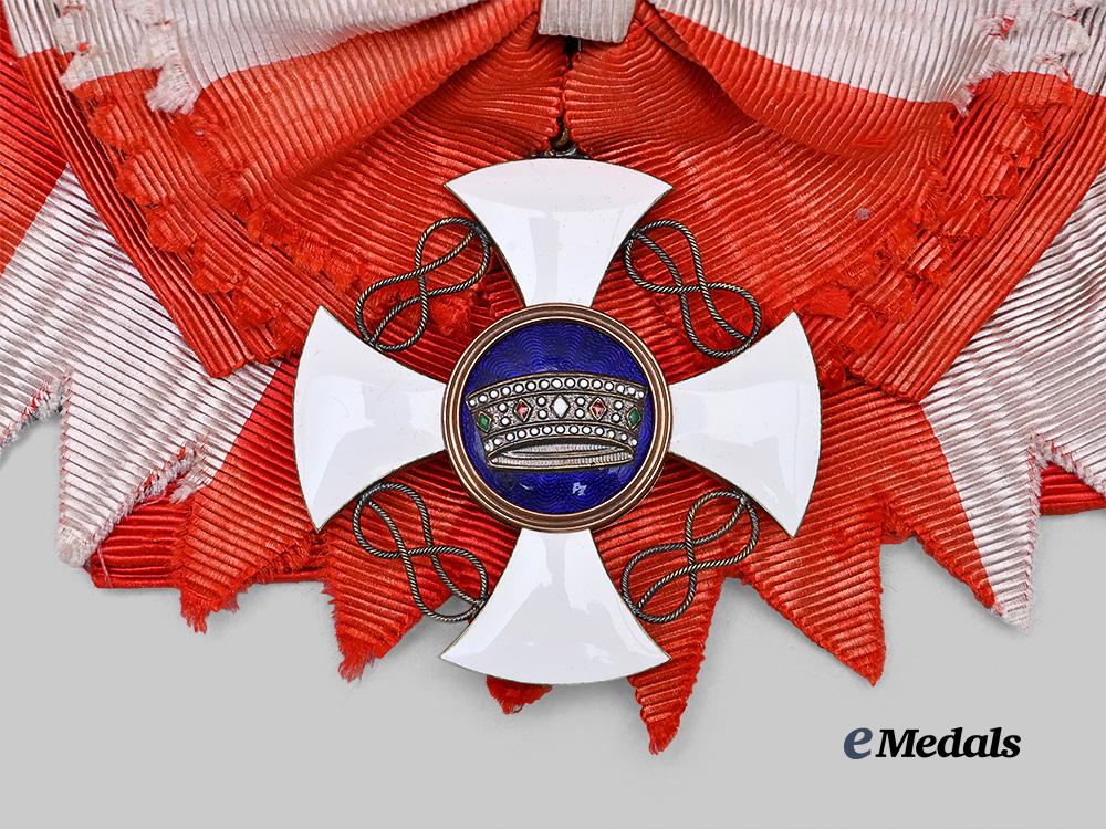 italy,_kingdom._an_order_of_the_crown,_grand_cross_set_by_cravanzola_e_medals__e_u24626_5
