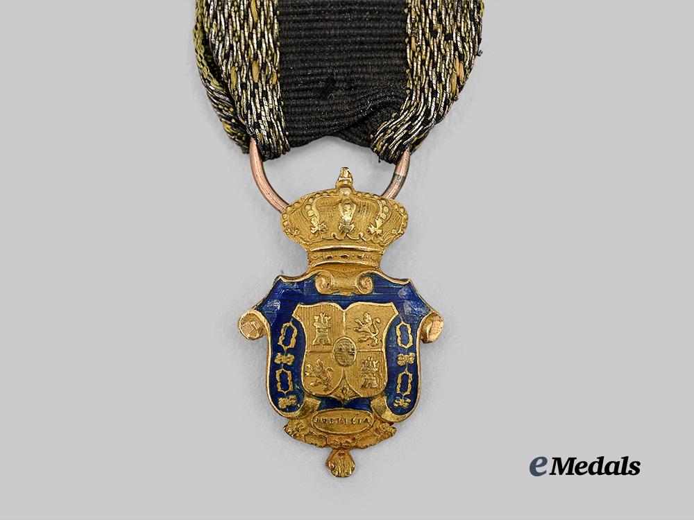 spain,_kingdom._a_miniature_star_of_honour_for_military_judges,_gold_grade,_c.1880_e_medals__e_u24640_3