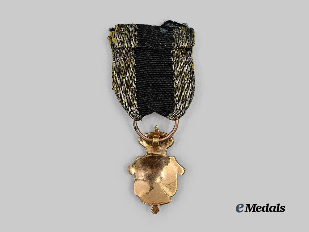 spain,_kingdom._a_miniature_star_of_honour_for_military_judges,_gold_grade,_c.1880_e_medals__e_u24640_4
