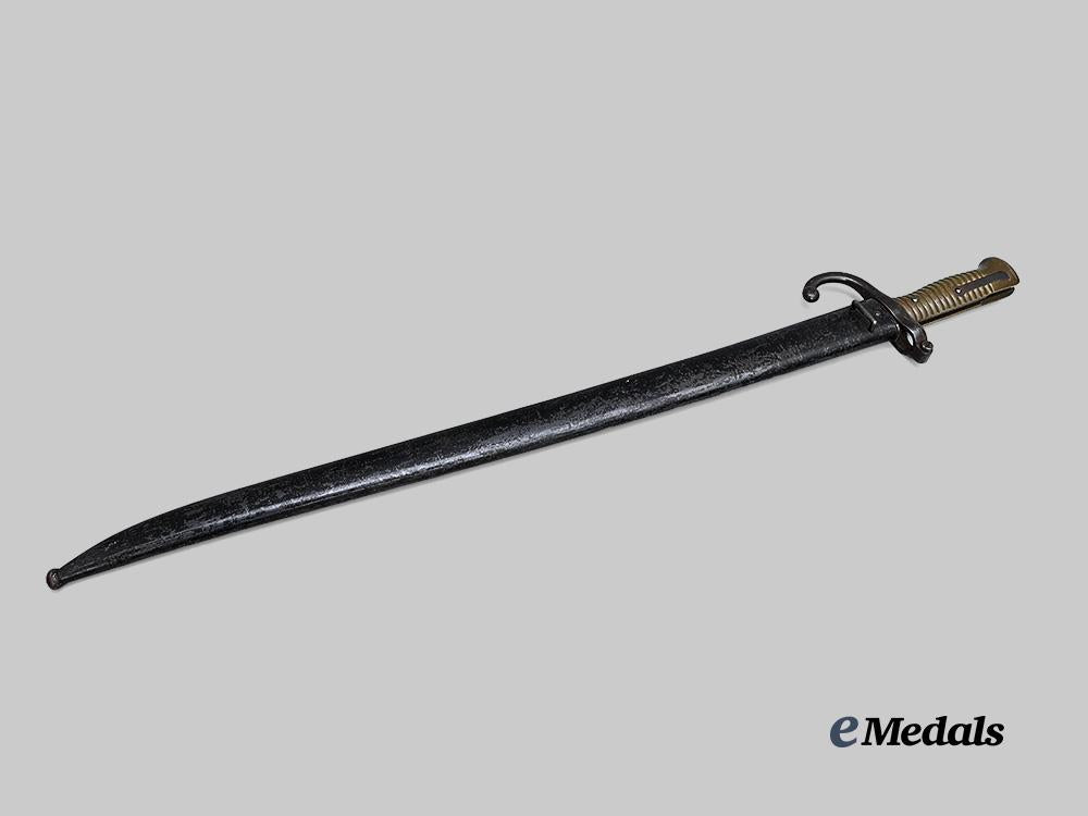 france,_third_republic._an_m1866/1870_french_saber_bayonet,_by_the_manufacturer_of_arms_of_saint-étienne_e_medals__e_u24672_2