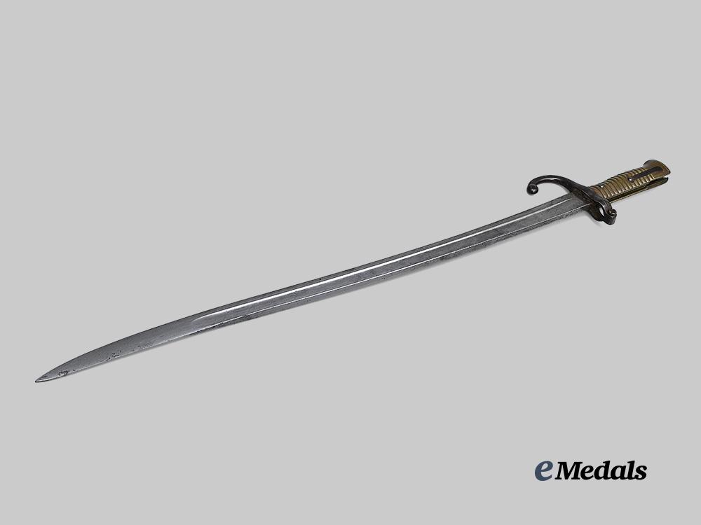 france,_third_republic._an_m1866/1870_french_saber_bayonet,_by_the_manufacturer_of_arms_of_saint-étienne_e_medals__e_u24672_4