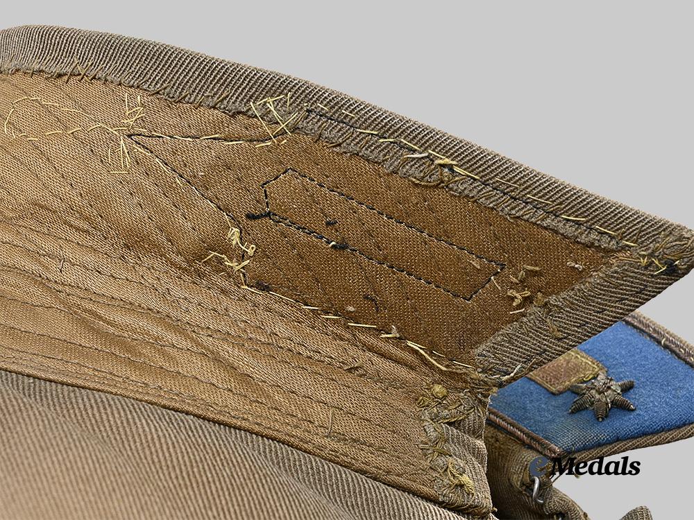 hungary,_kingdom._a_magyar_királyi_honvédség_zászlós/_ensign's_tunic,_by_karai_károly,_budapest_e_medals__e_u24679_13