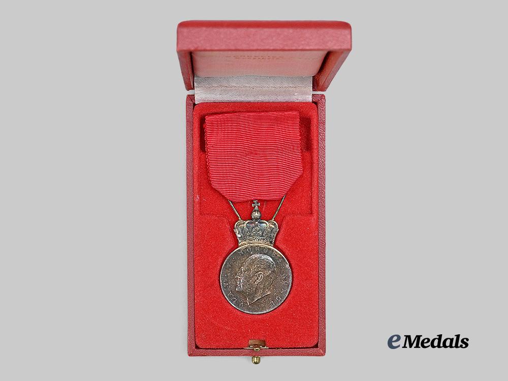 norway,_kingdom._an_olav_v’s_commemorative_medal_e_medals__e_u24704_3