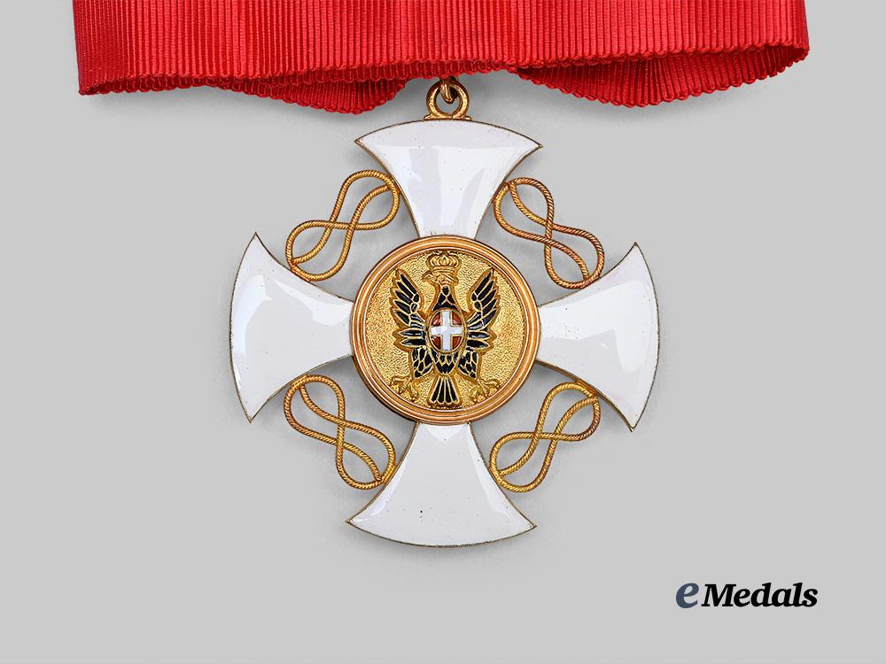 italy,_kingdom._an_order_of_the_crown,_commander_in_gold,_by_cravanzola_e_medals__e_u24709_9