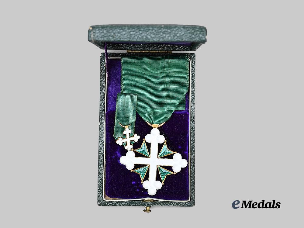 italy,_kingdom._an_order_of_st._maurice_and_st._lazarus,_knight_in_gold_e_medals__e_u24714_4