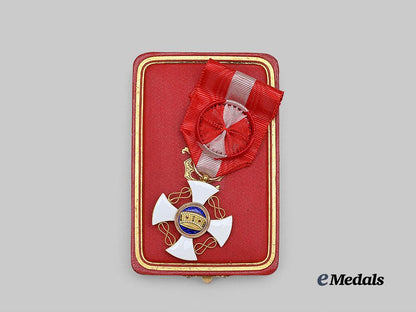 italy,_kingdom._an_order_of_the_crown,_officer_in_gold,_by_cravanzola_e_medals__e_u24715_5