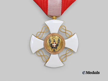 italy,_kingdom._an_order_of_the_crown,_officer_in_gold,_by_cravanzola_e_medals__e_u24715_9