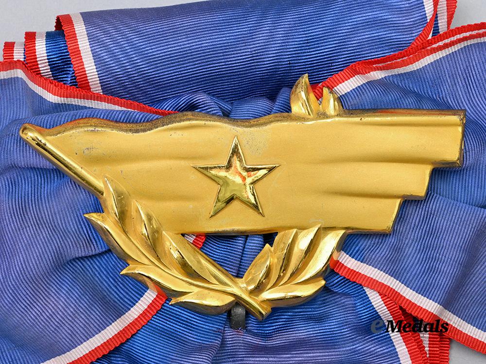 yugoslavia,_republic._an_order_of_the_yugoslav_flag,_grand_cross_e_medals__e_u24717_3