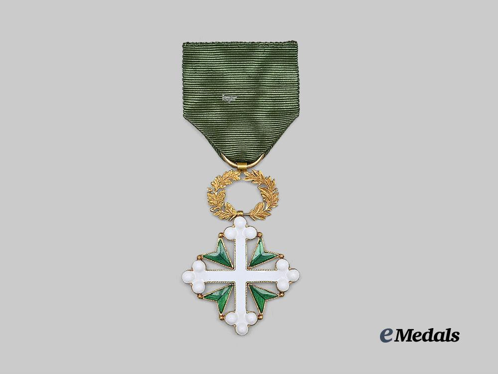 italy,_kingdom._an_order_of_st._maurice_and_st._lazarus,_knight_with_wreath,_in_gold,_c.1870_e_medals__e_u24726_2