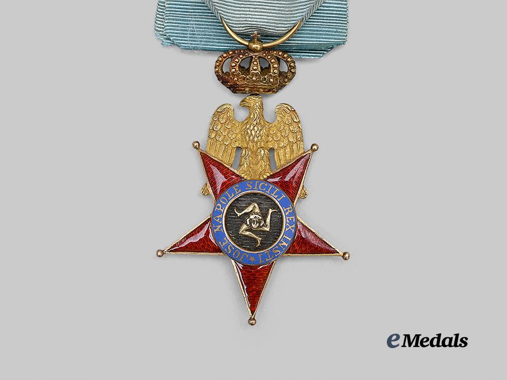italian_states,_kingdom_of_the_two_sicilies._a_royal_order_of_the_two_sicilies,_knight_in_gold,_c.1808_e_medals__e_u24728_7