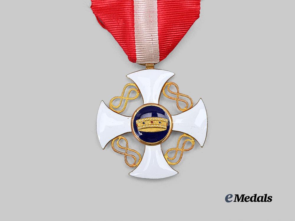 italy,_kingdom._an_order_of_the_crown,_knight_in_gold,_by_ivaldi_e_medals__e_u24752_7