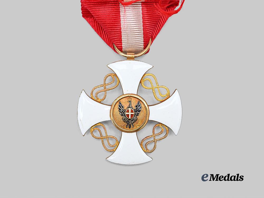 italy,_kingdom._an_order_of_the_crown,_knight_in_gold,_by_ivaldi_e_medals__e_u24752_9