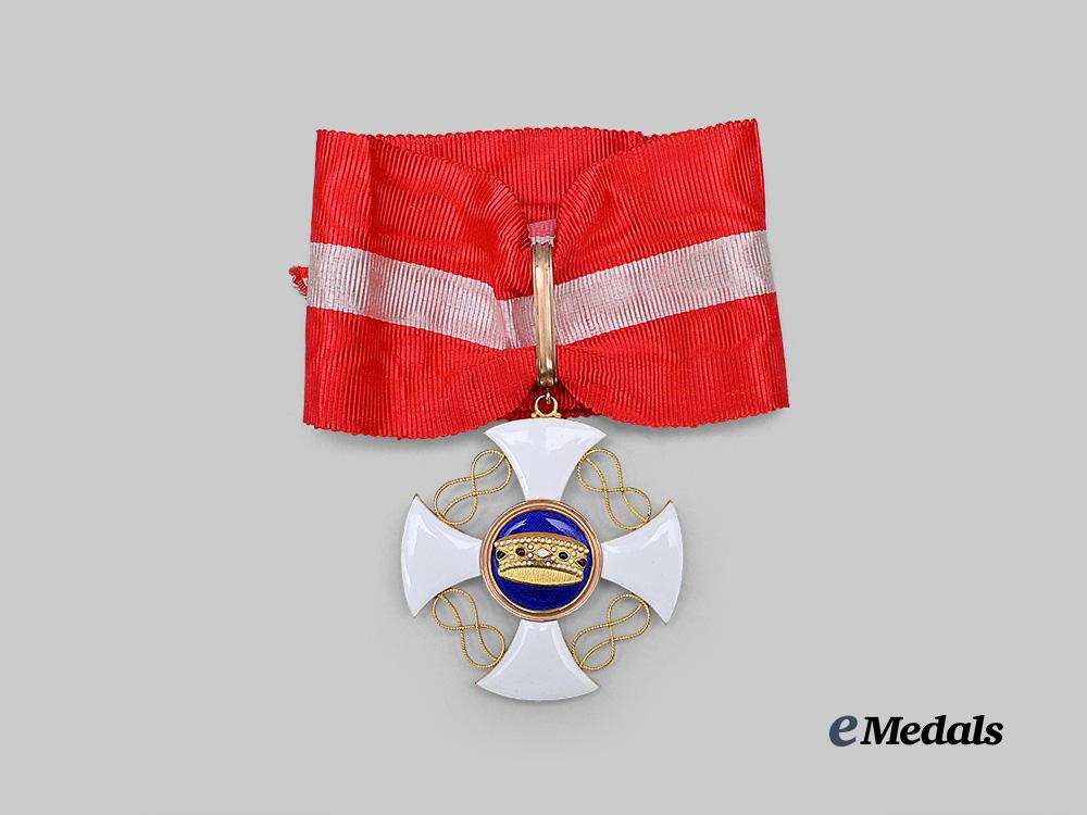 italy,_kingdom._an_order_of_the_colonial_star,_knight_in_gold_e_medals__e_u24755_5