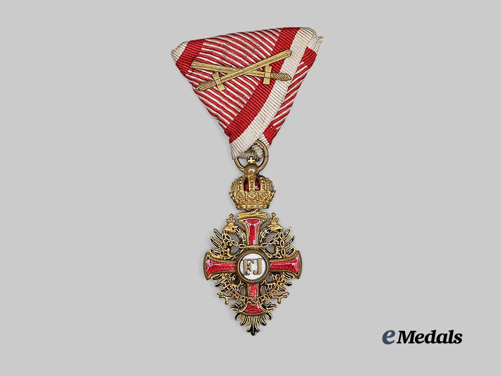 austria,_empire._order_of_franz_joseph_knight_with_war_decoration_and_swords._e_medals__e_u24761_6