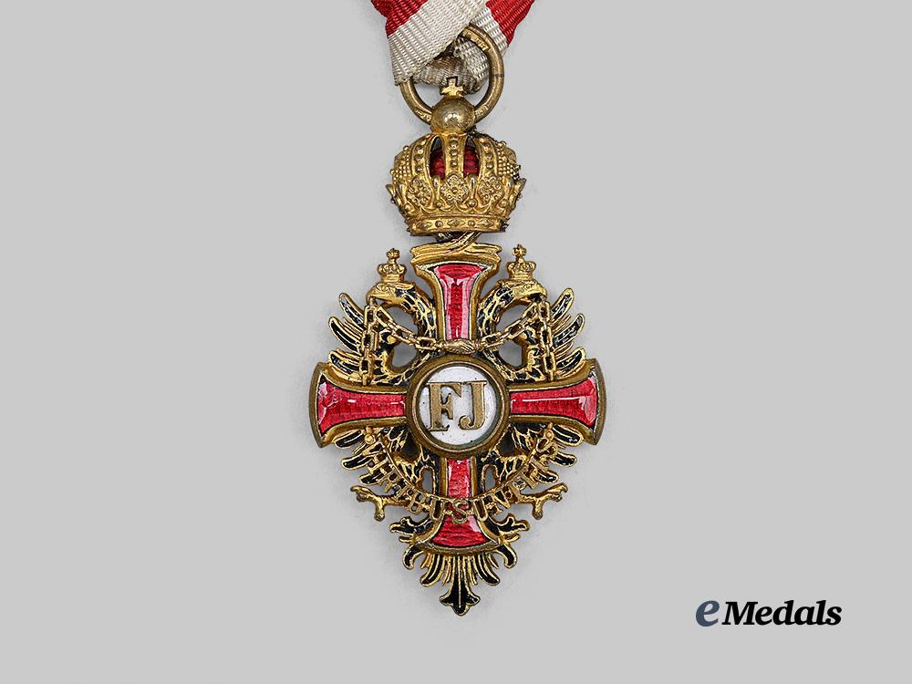 austria,_empire._order_of_franz_joseph_knight_with_war_decoration_and_swords._e_medals__e_u24761_7