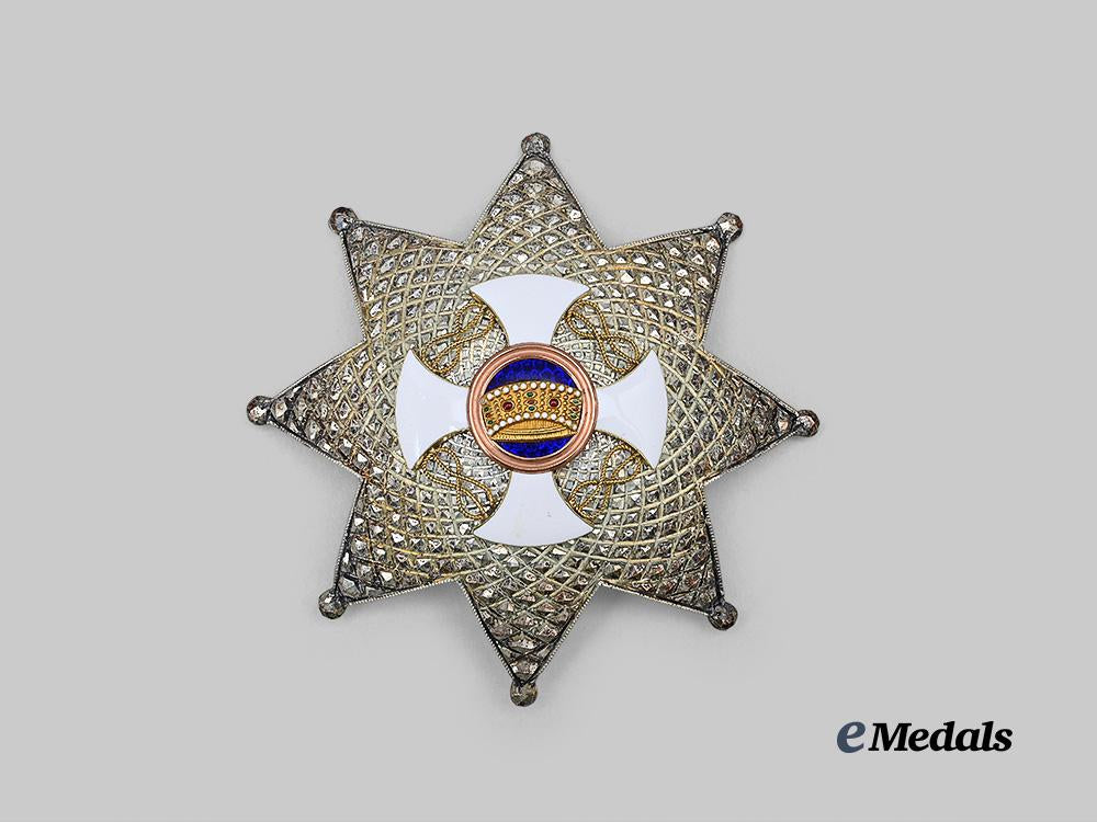 italy,_kingdom._an_order_of_the_crown,_grand_officer_set_in_gold,_by_cravanzola_e_medals__e_u24765_12