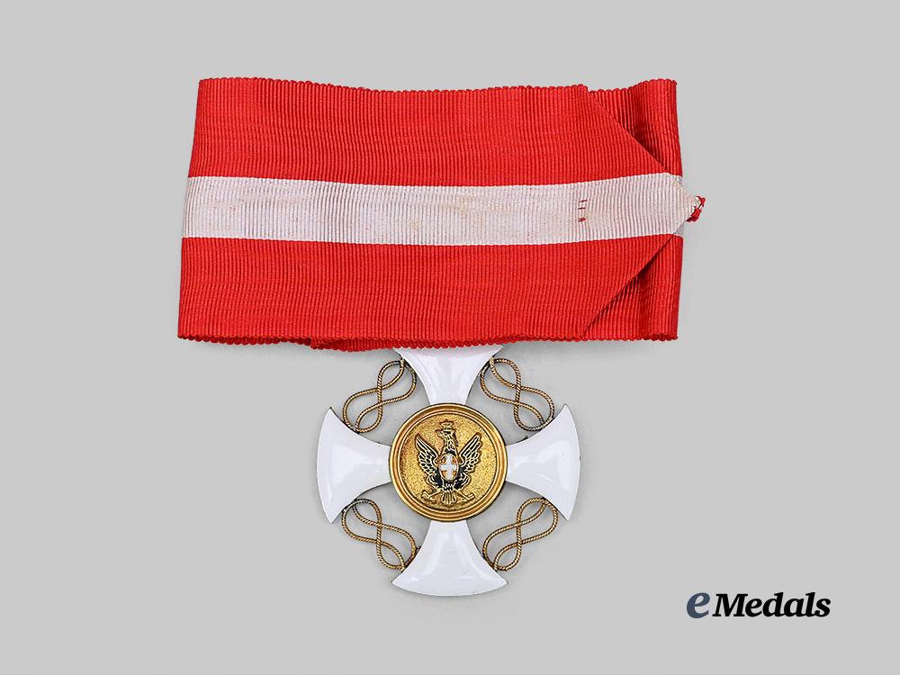 italy,_kingdom._an_order_of_the_crown,_grand_officer_set_in_gold,_by_cravanzola_e_medals__e_u24765_9