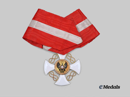 italy,_kingdom._an_order_of_the_crown,_commander_in_gold,_by_giovanni_matta_e_medals__e_u24773_8
