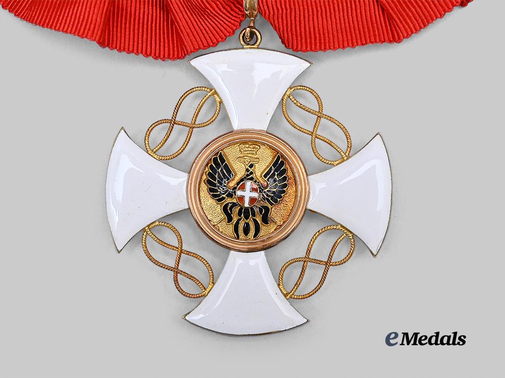 italy,_kingdom._an_order_of_the_crown,_commander_in_gold,_by_giovanni_matta_e_medals__e_u24773_9