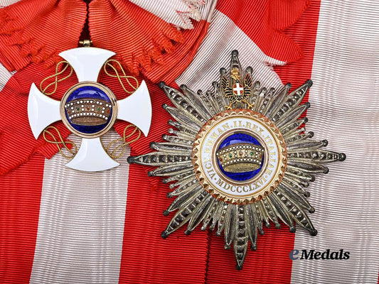 italy,_kingdom._an_order_of_the_crown_of_italy,_grand_cross_set_in_gold,_by_cravanzola_e_medals__e_u24774_6