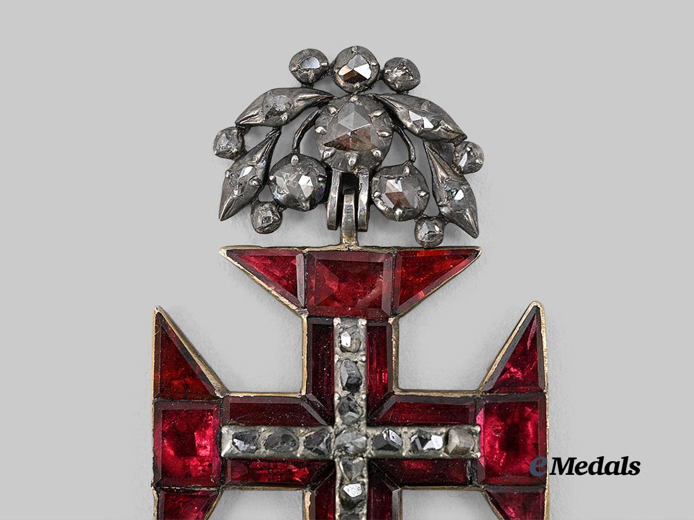 portugal,_kingdom._an_order_of_christ,_pendant_in_diamonds_and_garnets,_c.1790_e_medals__e_u24776_3