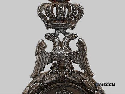 serbia,_kingdom._a_commemorative_medal_for_the_restoration_of_the_kingdom,_museum_example,_c.1970_e_medals__e_u24924_3