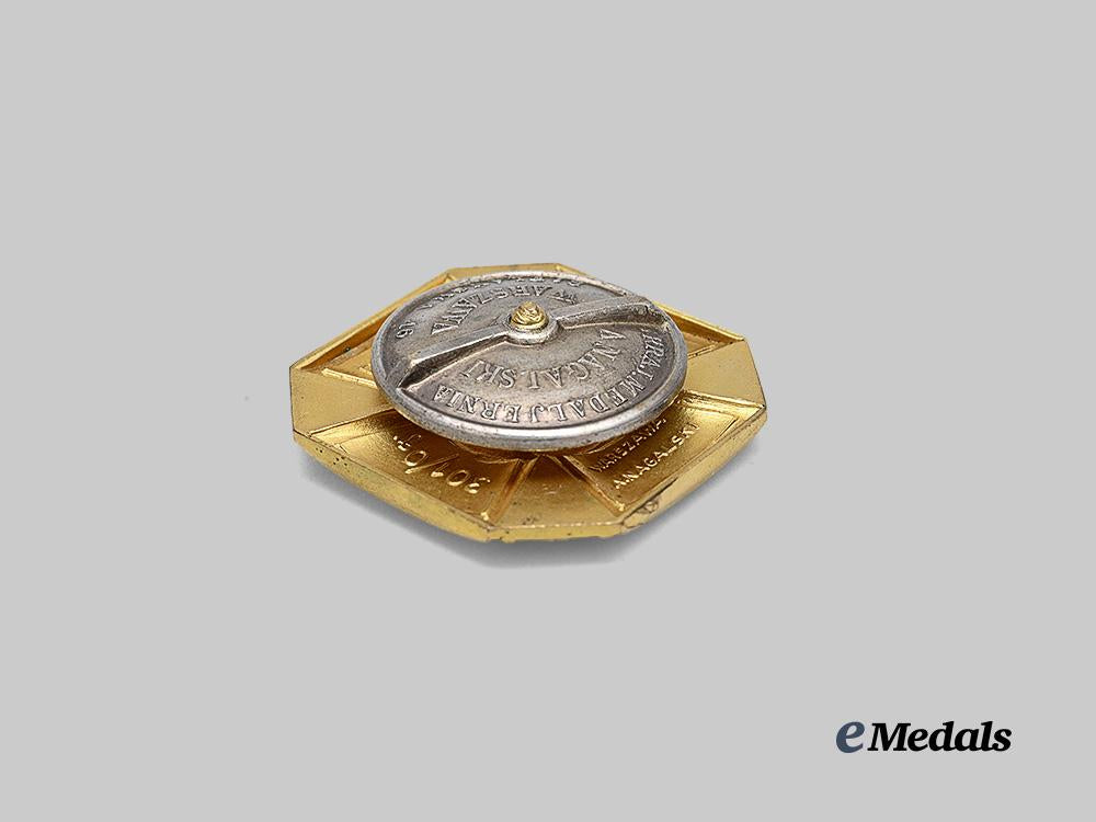 poland,_republic._a_badge_for_a_commandant_for_military_adoptions_e_medals__e_u24943_4
