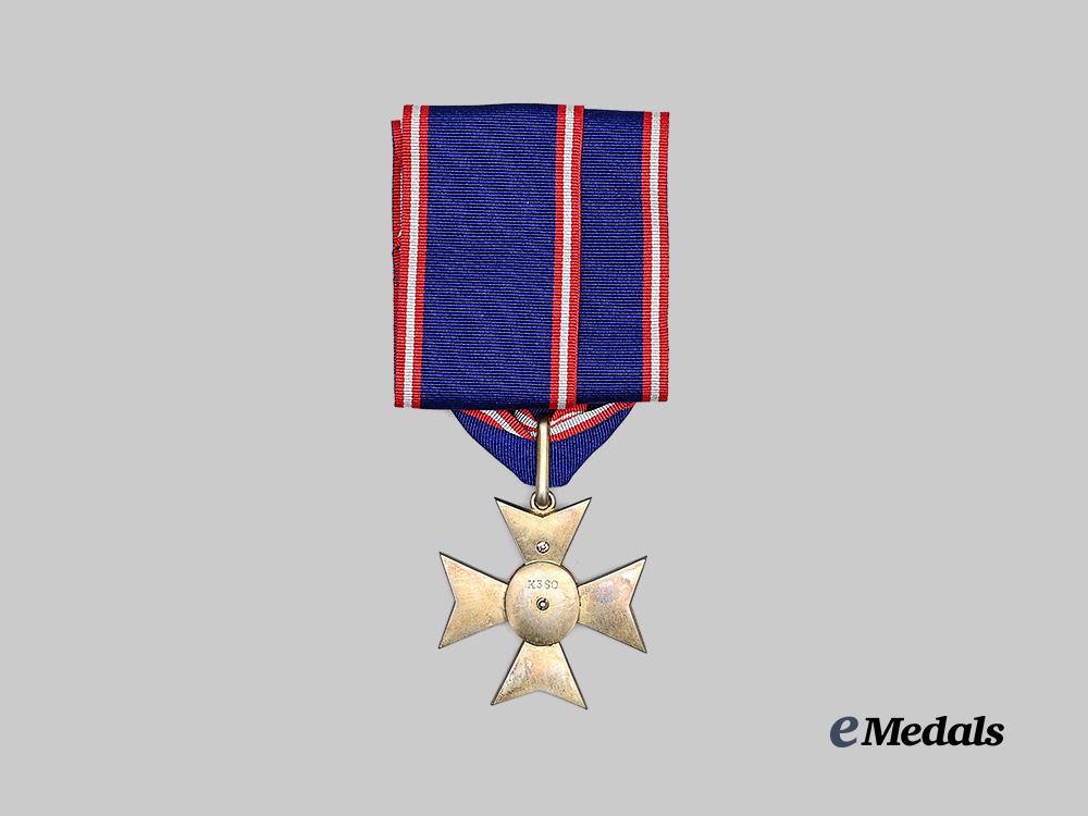 united_kingdom._a_royal_victorian_order,_knight_commander_set(_k_c_v_o)_e_medals__e_u24948_10
