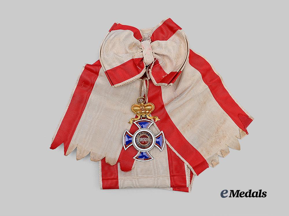 montenegro,_kingdom._an_order_of_danilo,_grand_cross_badge_in_gold,_by_vinc._mayer,_c.1900_e_medals__e_u24968_4