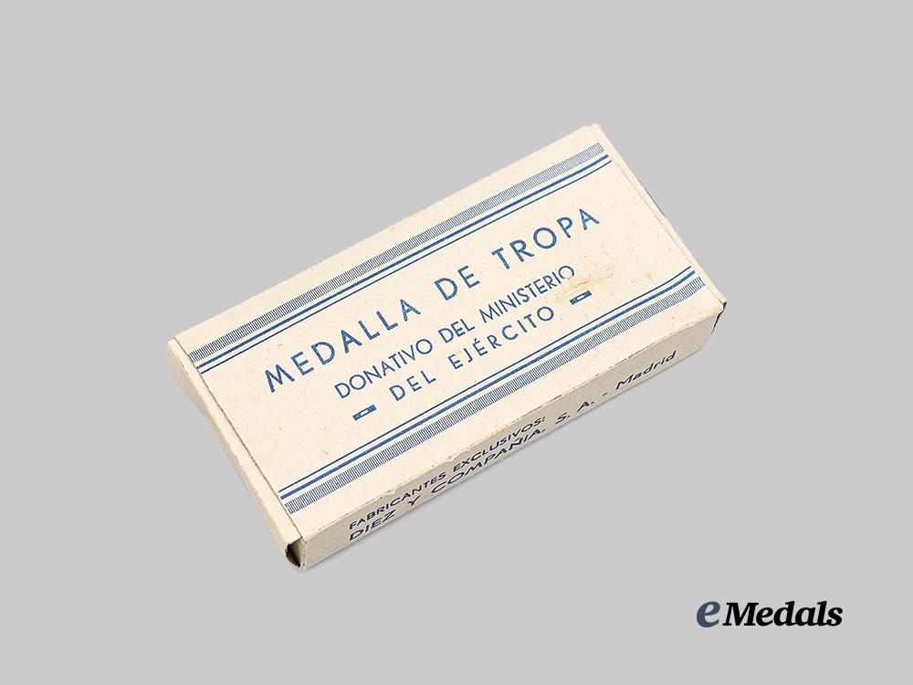 spain,_spanish_state._a_mint_medal_of_the_russian_campaign,_with_case,_by_diez_y_campañia_e_medals__e_u24973_2