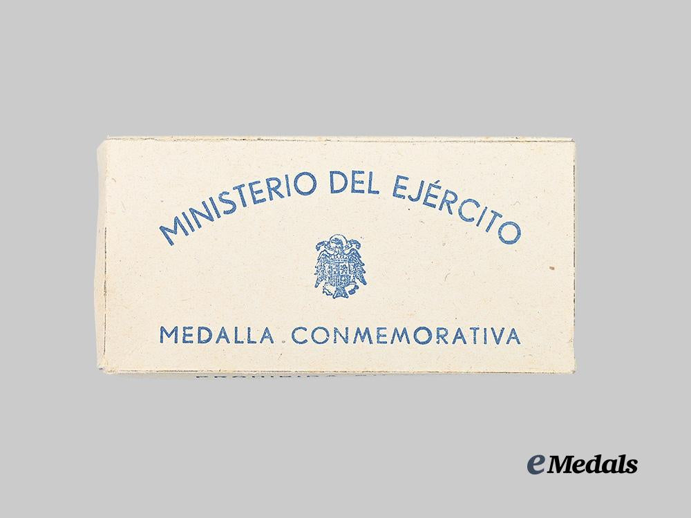 spain,_spanish_state._a_mint_medal_of_the_russian_campaign,_with_case,_by_diez_y_campañia_e_medals__e_u24977_2