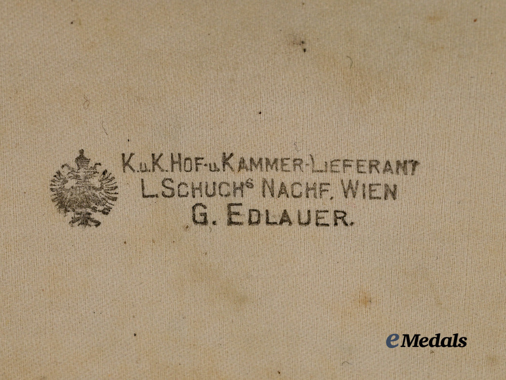 austria,_imperial._a_first_war_signed_silver_cigarette_case,6._infanterie-_truppendivision,_kommando_feld2,_in_case_e_medals__e_u24992_4