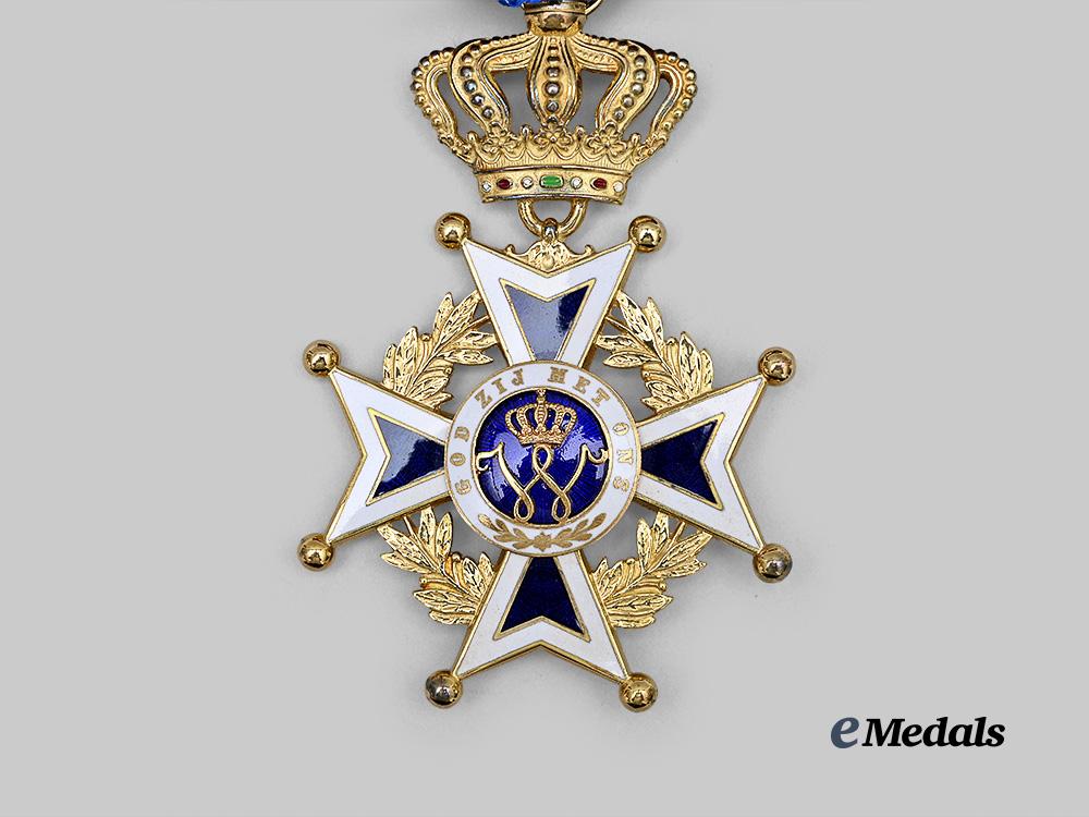 netherlands,_kingdom._an_order_of_orange-_nassau,_grand_officer_set_in_case_e_medals__e_u25000_10