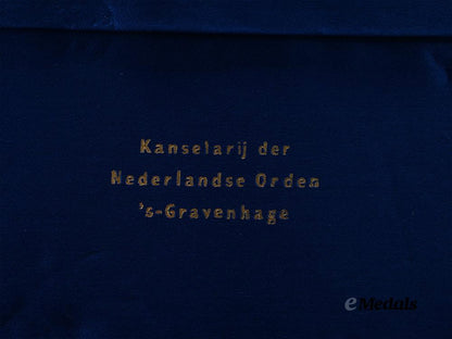 netherlands,_kingdom._an_order_of_orange-_nassau,_grand_officer_set_in_case_e_medals__e_u25000_4