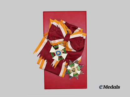 san_marino,_republic._an_order_of_st._agatha,_grand_cross_in_case_e_medals__e_u25002_2
