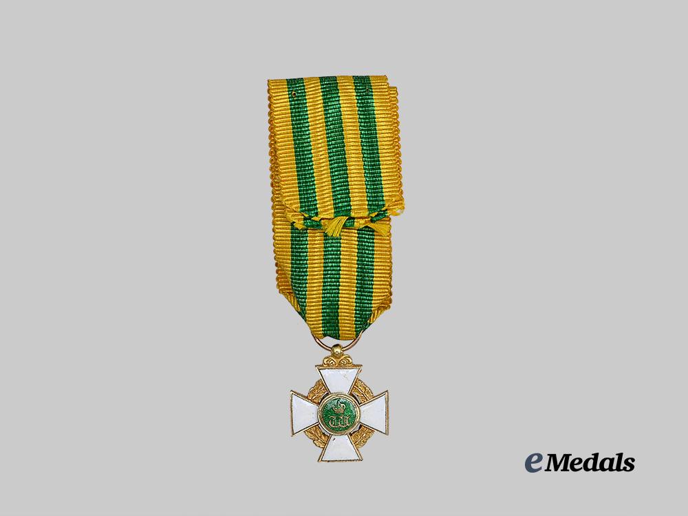 luxembourg,_kingdom._an_order_of_the_oak_crown,_officer_in_gold,_c.1880_e_medals__e_u25003_9