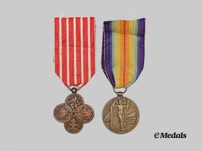 czechoslovakia,_republic._a_pair_of_first_war_awards_e_medals__e_u25032_4